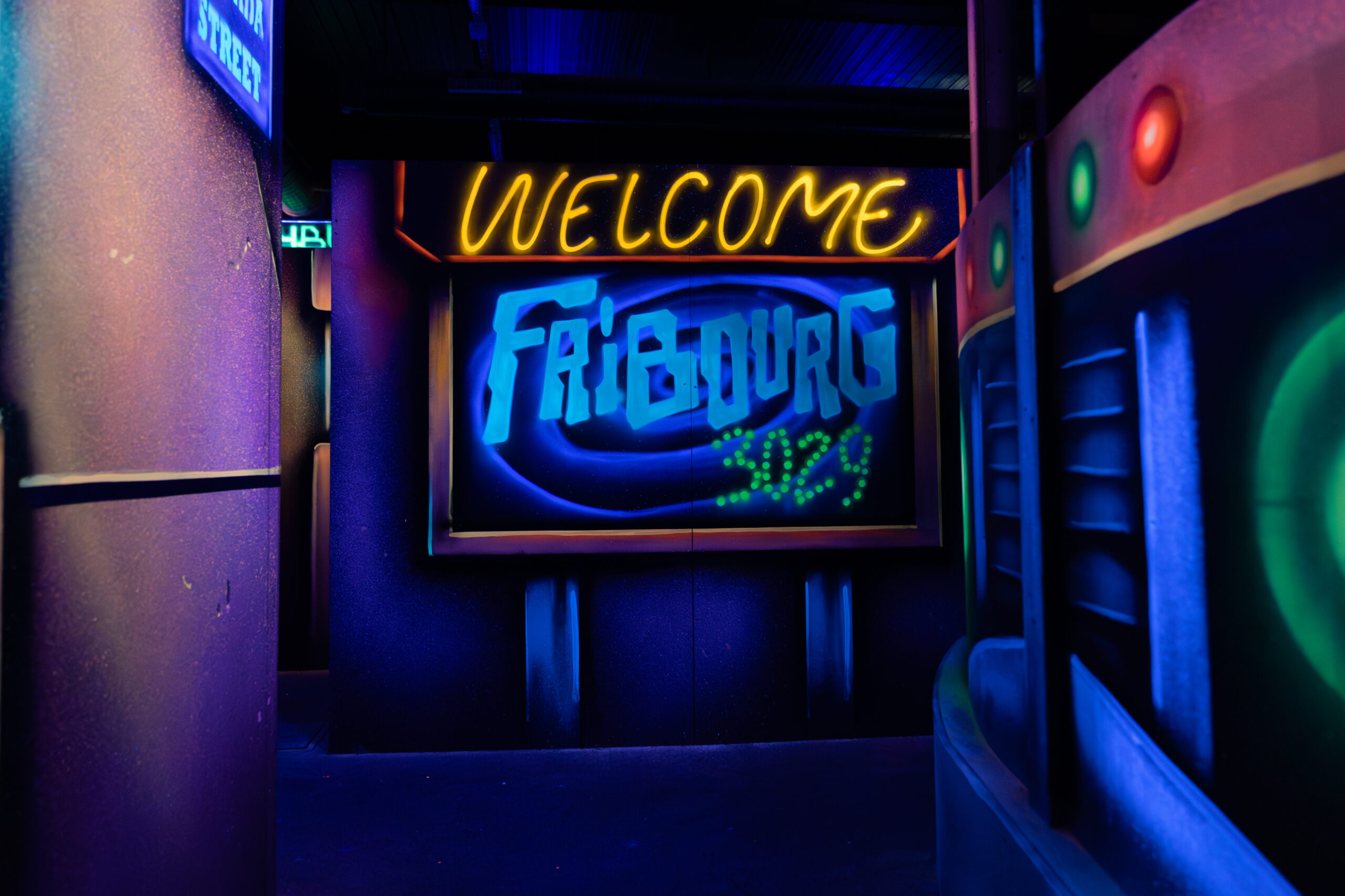 Arène de Laser Game immersive pour toute la famille – © La Ruche